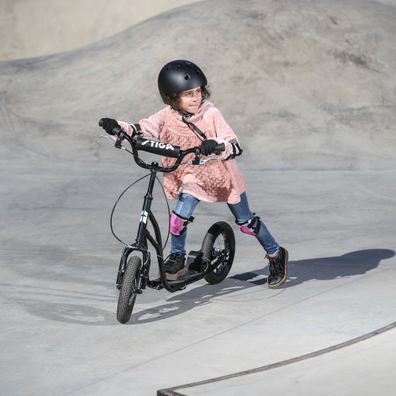 Stiga Sports Air Scooter 12 inch Autoped Step Black