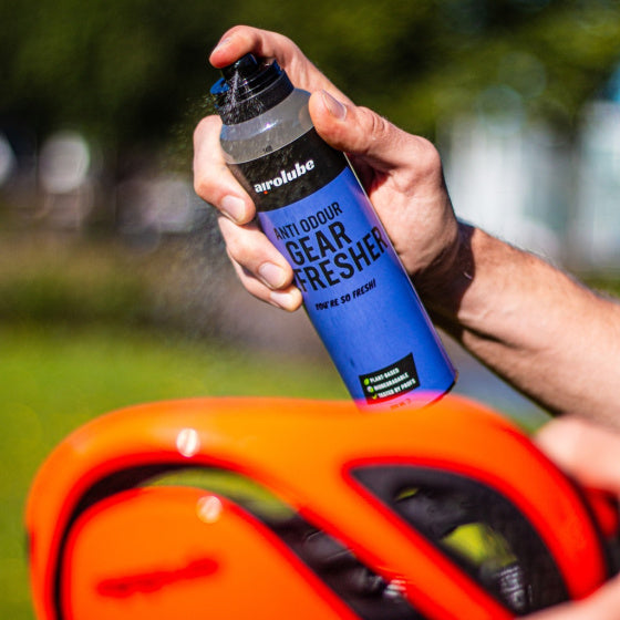 Airoleile Kleeder Sportsausrüstung Verflisser 200 ml blo schwaarz