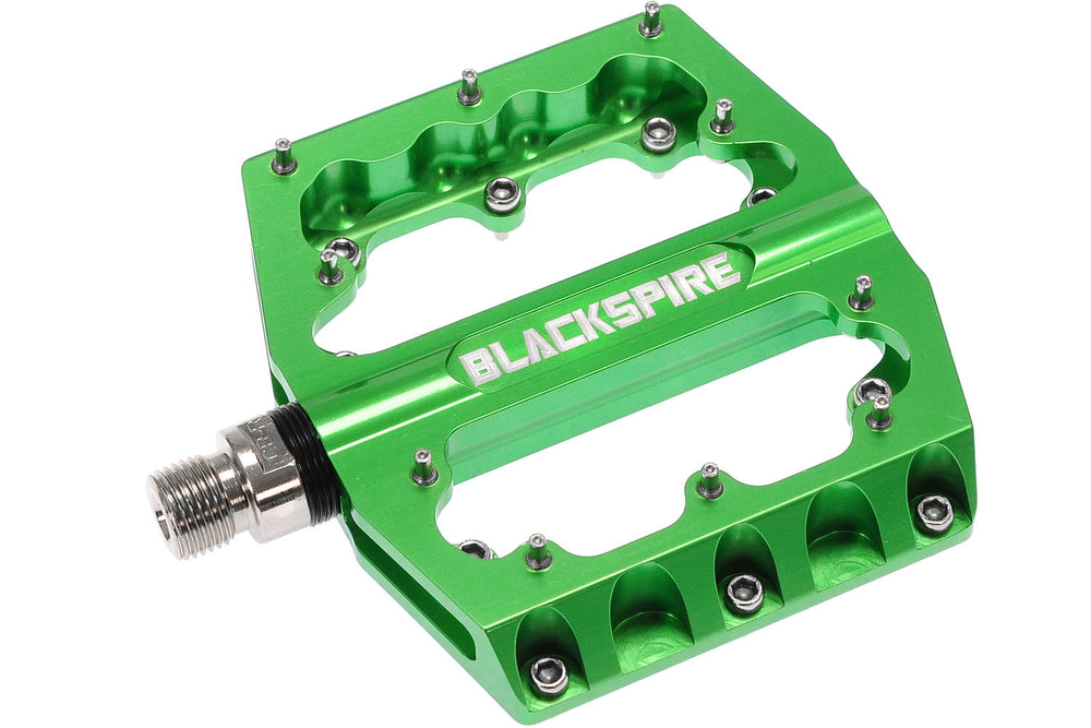 Blackspire Sub 420 CNC Pedal, w tym zamontowane wymienne długopisy limonkowe