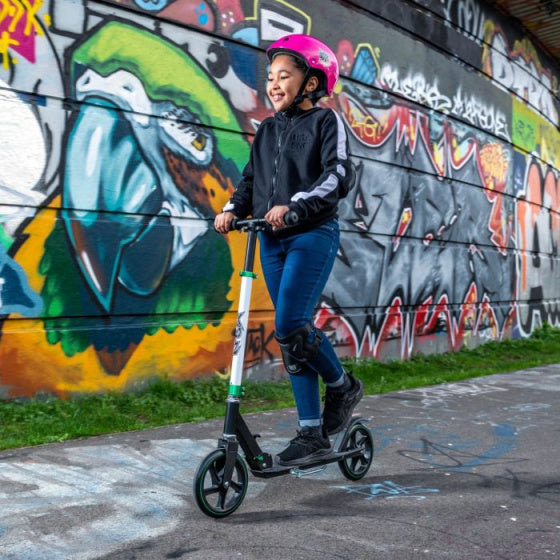 Xootz Large Wheeled scooter foot brake junior white black